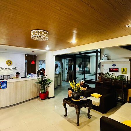 La Anclar Hotel Davao Bagian luar foto