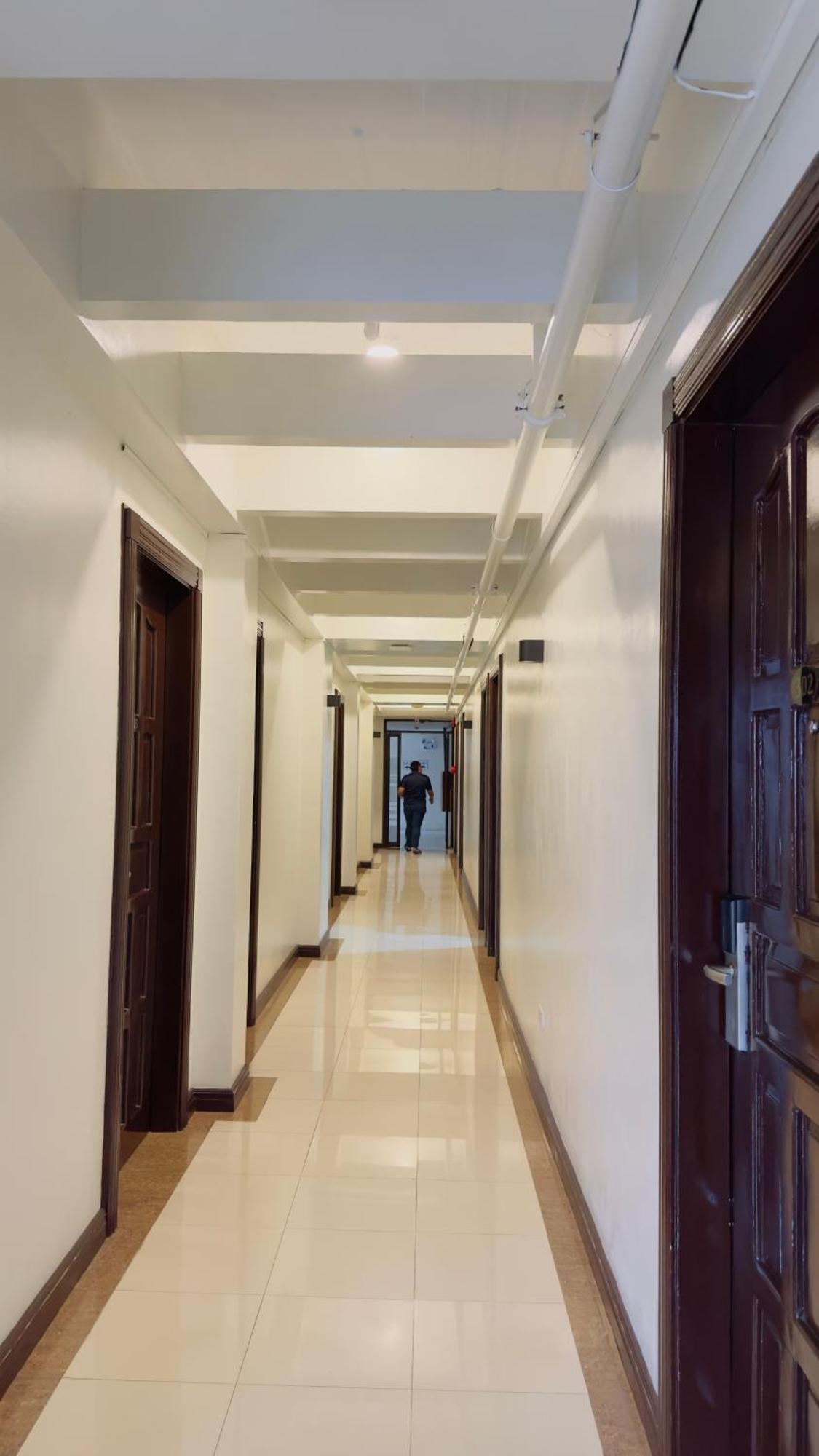 La Anclar Hotel Davao Bagian luar foto