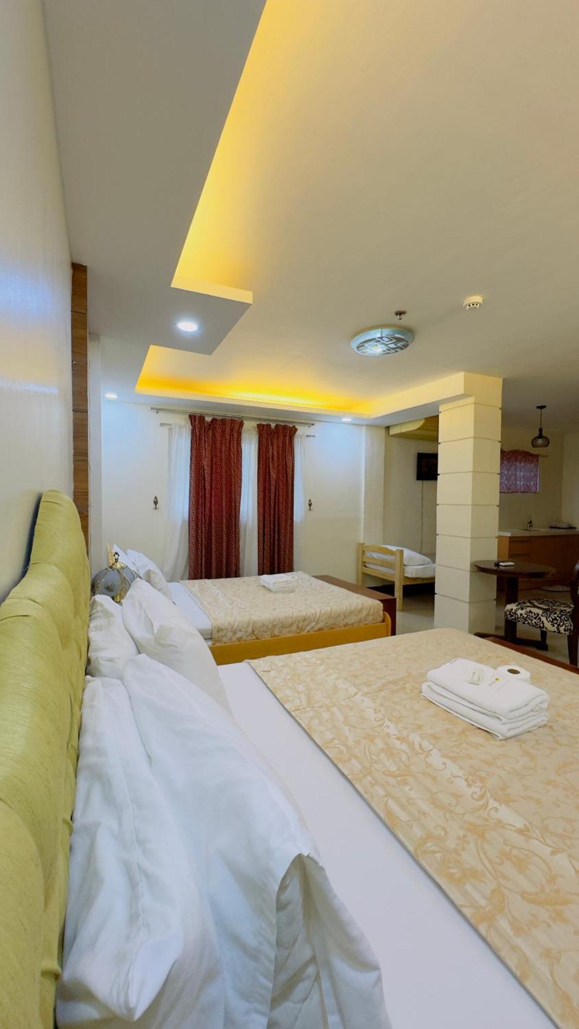 La Anclar Hotel Davao Bagian luar foto