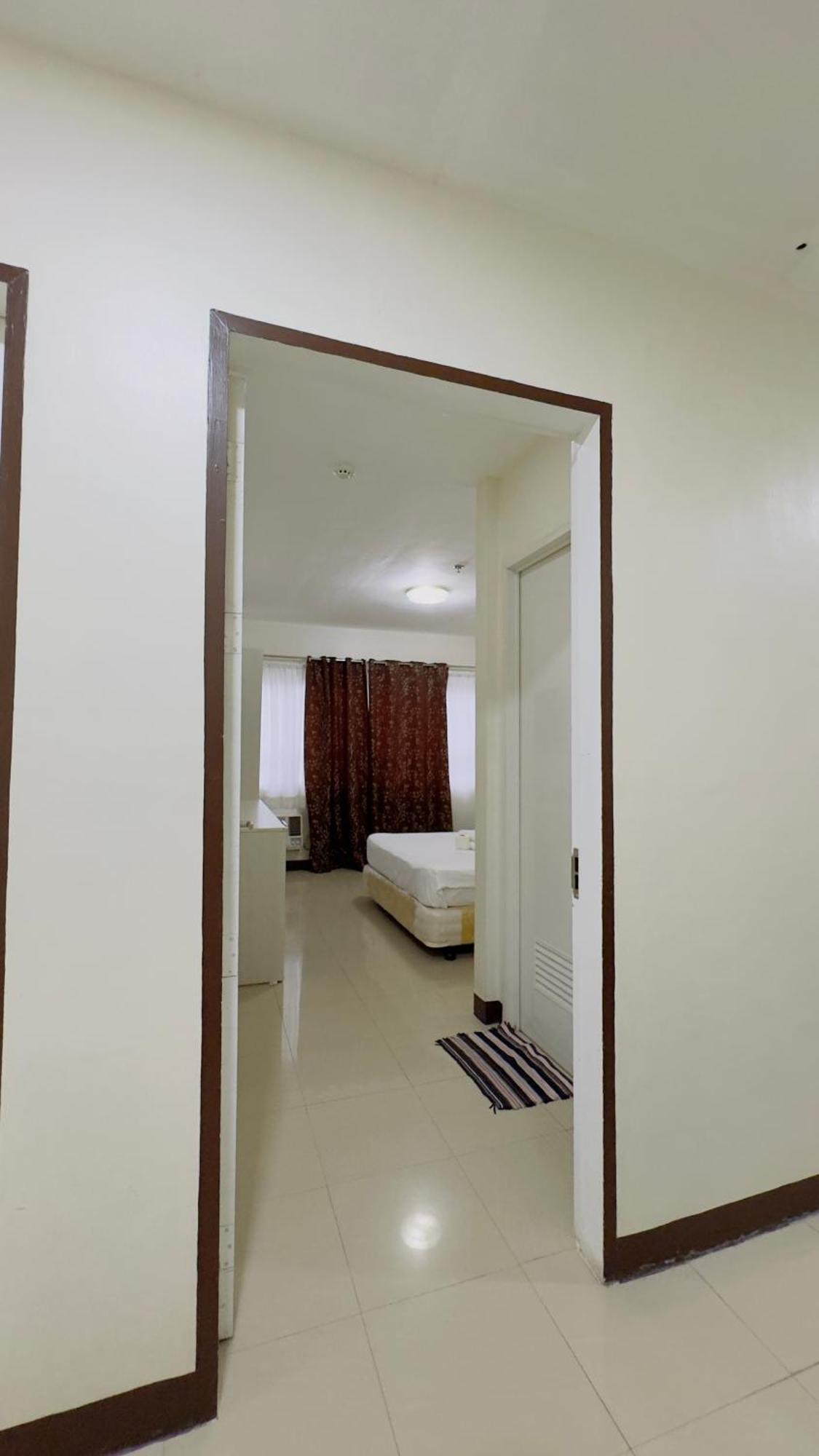 La Anclar Hotel Davao Bagian luar foto