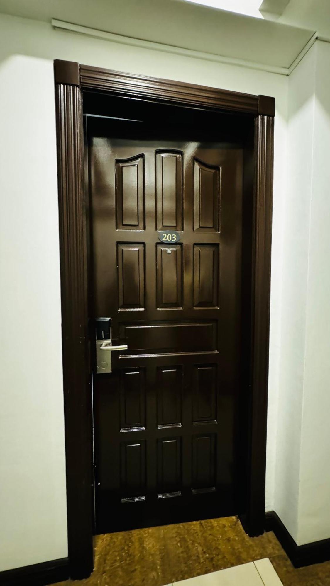 La Anclar Hotel Davao Bagian luar foto